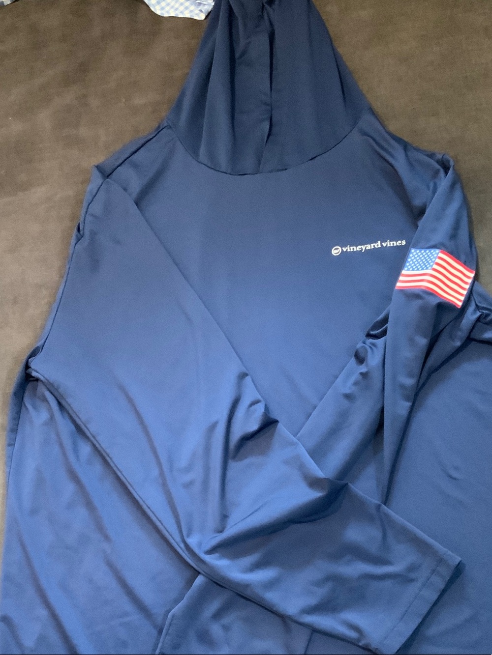 Vineyard Vines Navy Hooded Men’s Swim Rash Guard with Flag Sleeve